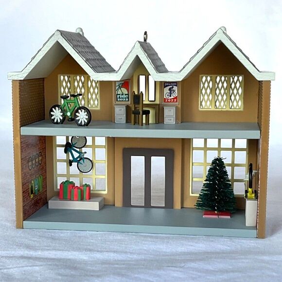 Keepsake Korners Bicycle Shop Ornament Nostalgic Houses & Shops 2022 Hallmark - Picture 4 of 7